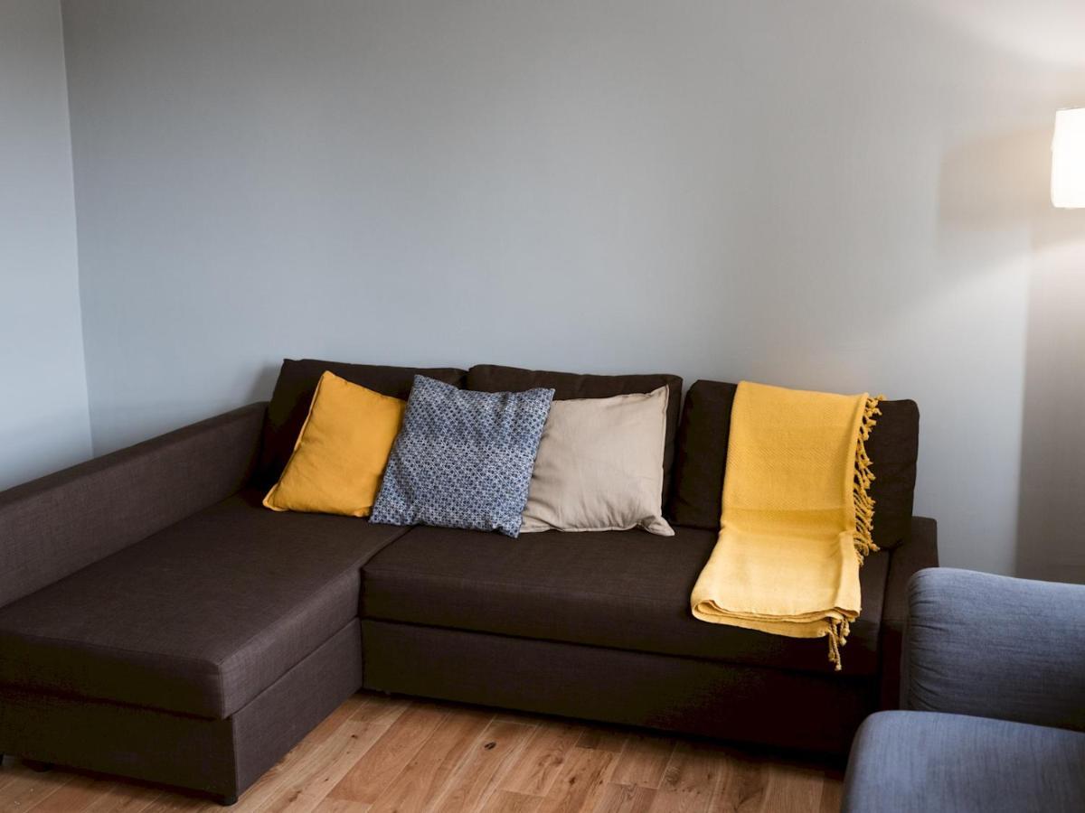 Pass The Keys Cozy Two Bed Flat Near Glasgow Airport & พาสเลย์ ภายนอก รูปภาพ